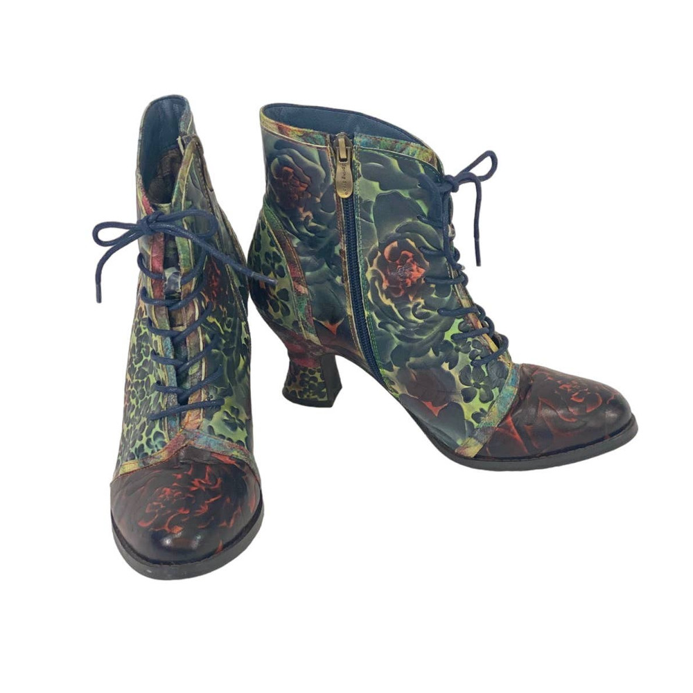 Spring Step L'Artiste Concert Boots Rainbow Women's Size 38 / 7.5-8 Roses Padded